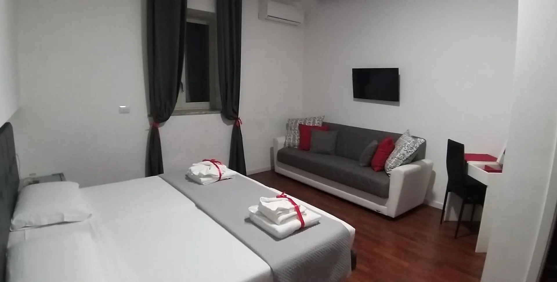 Suite Duomo Naples 2*,  Italy