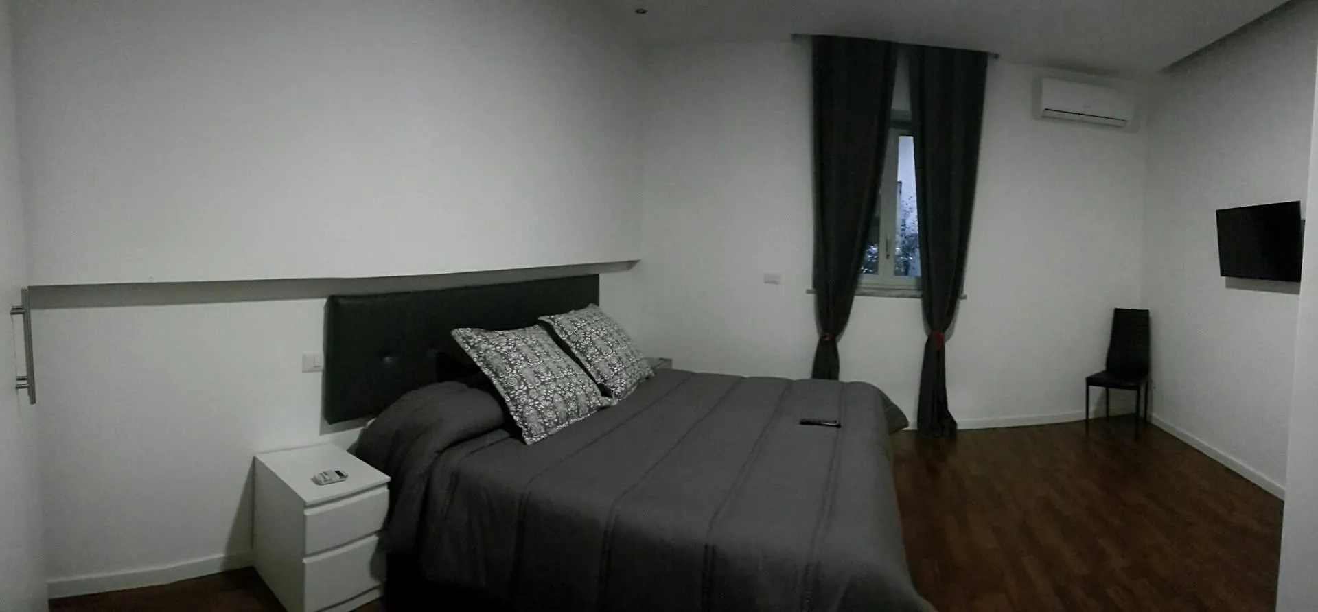 Suite Duomo Naples 2*,  Italy