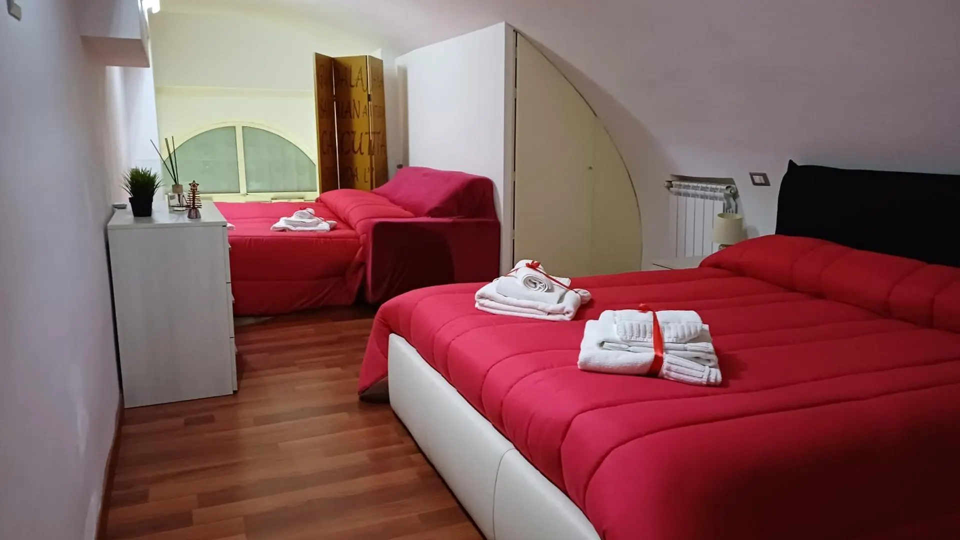 Suite Duomo Napoli 2*,  Italia